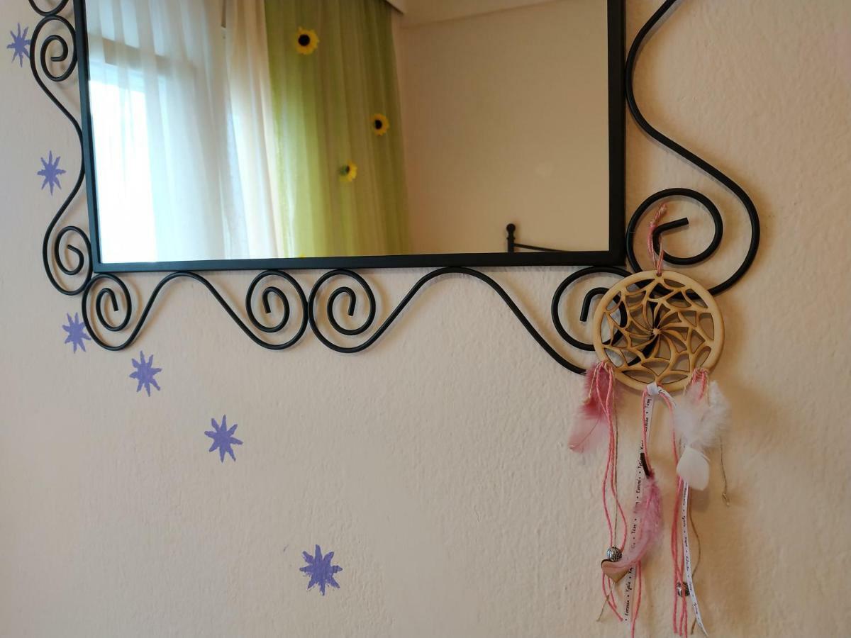 Cosy Apartment By The Sea ميتامورفوسي المظهر الخارجي الصورة